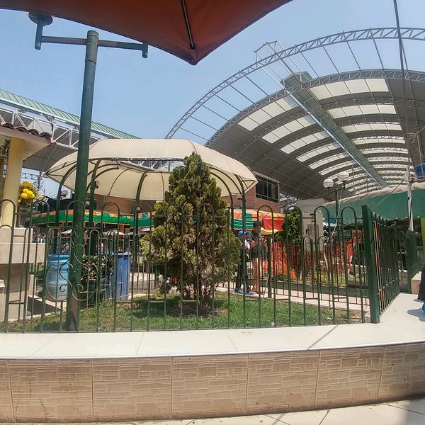 diseño y ejecuciion mercado asoc virgen de las Mercedez en Lurin 50,000m2 area techada de estructura metalica